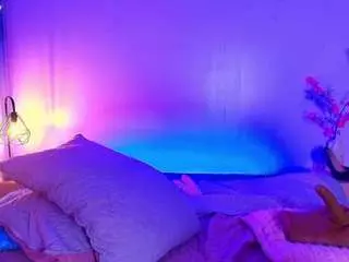 Crysttalmoon  live sex cam