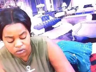 Ebonybluediamond  live sex cam