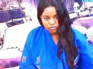 Ebonybluediamond  live sex cam