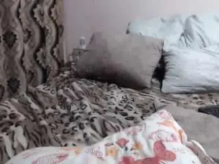 Queentwerk  live sex cam