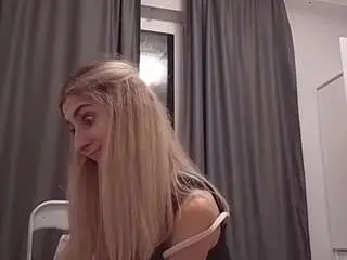 Shantayheidorn  live sex cam