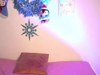 Sweettirenn  live sex cam