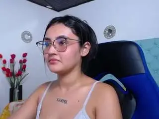 Antonellasweetlittle  live sex cam