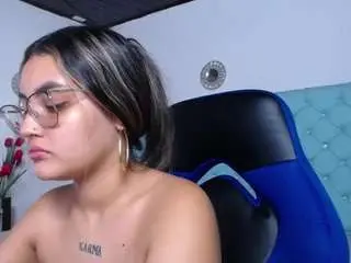 Antonellasweetlittle  live sex cam
