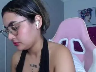 Antonellasweetlittle  live sex cam