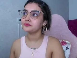 Antonellasweetlittle  live sex cam