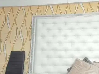 Karissia  live sex cam