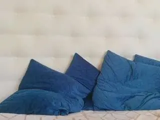 Karissia  live sex cam