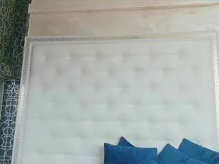 Karissia  live sex cam