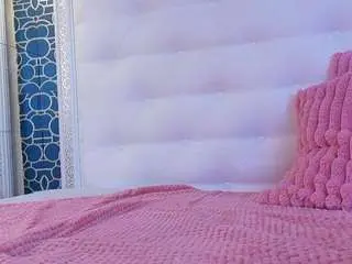 Karissia  live sex cam