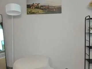 Lesiahailstone  live sex cam