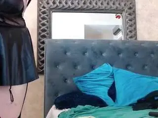 Saraelise  live sex cam