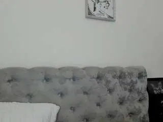 Vampi-dd  live sex cam