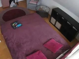 Voyeurcam-julmodels-whitebed-2  live sex cam