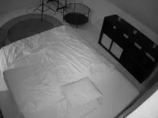 Voyeurcam-julmodels-whitebed-2  live sex cam
