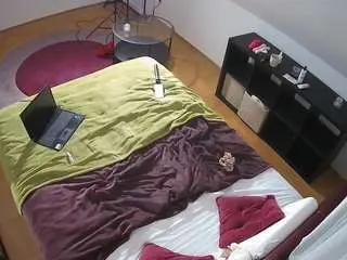 Voyeurcam-julmodels-whitebed-2  live sex cam