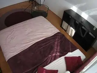 Voyeurcam-julmodels-whitebed-2  live sex cam