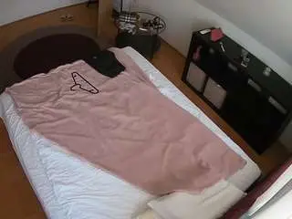 Voyeurcam-julmodels-whitebed-2  live sex cam