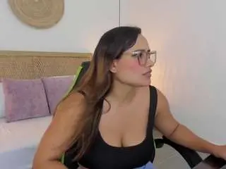 Zoe-danae  live sex cam