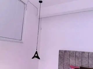 Gia-fox  live sex cam