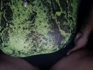 Kreamyash  live sex cam