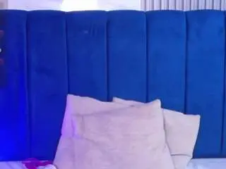 Dakota-flame-cr  live sex cam