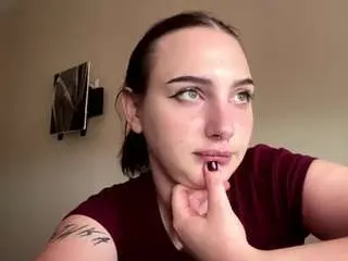 Haydeerutkowski  live sex cam