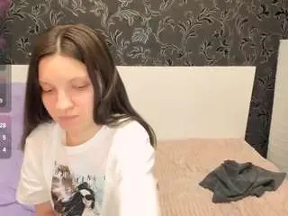 Melaniegrand  live sex cam