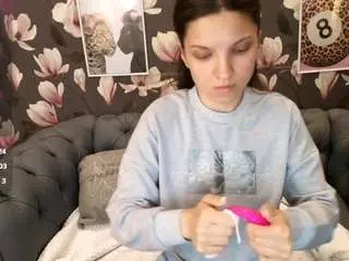 Melaniegrand  live sex cam