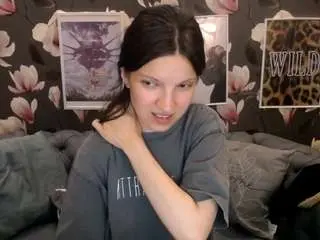 Melaniegrand  live sex cam