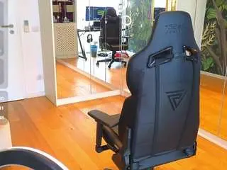 Mileysin1111  live sex cam