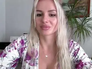 Corneliabarbie  live sex cam
