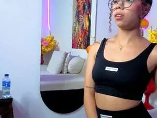 Little-sky  live sex cam
