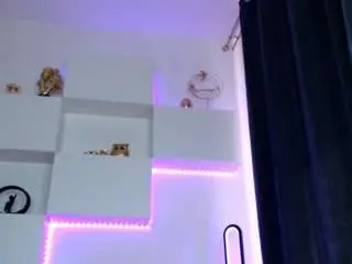 Arianatattoos  live sex cam