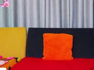 Heaven-galll  live sex cam