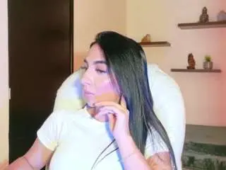 Maeve-ds  live sex cam