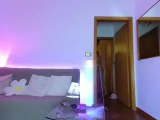 Natalie10g  live sex cam