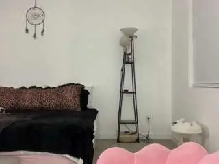Zoeafterdark  live sex cam