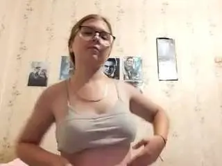 Adrienefrock  live sex cam