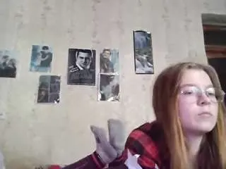 Adrienefrock  live sex cam