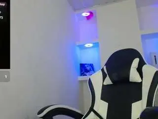 Charis-bellota  live sex cam