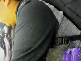 Charis-bellota  live sex cam