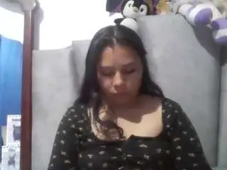 Charis-bellota  live sex cam