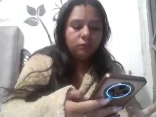 Charis-bellota  live sex cam