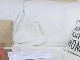 Chrystalmills  live sex cam