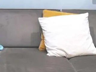 Chrystalmills  live sex cam