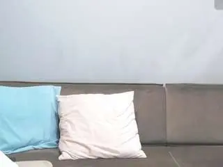 Chrystalmills  live sex cam