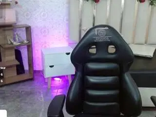 Karla-tay  live sex cam