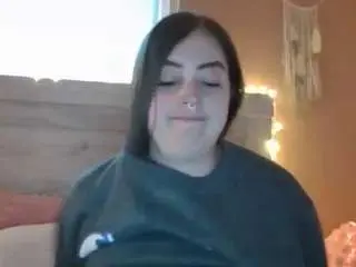 Katyachase  live sex cam