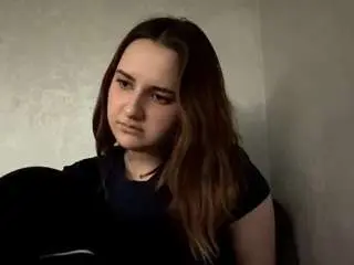 Noellekulik  live sex cam